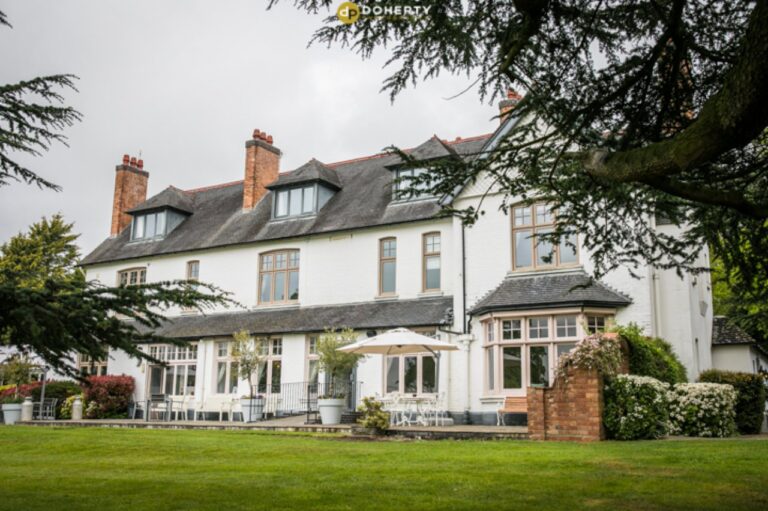 Ashton Lodge County House